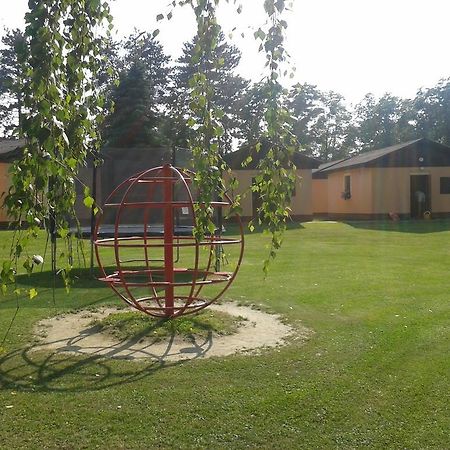Sportcentrum Dvorak Hluboká nad Vltavou Exterior foto