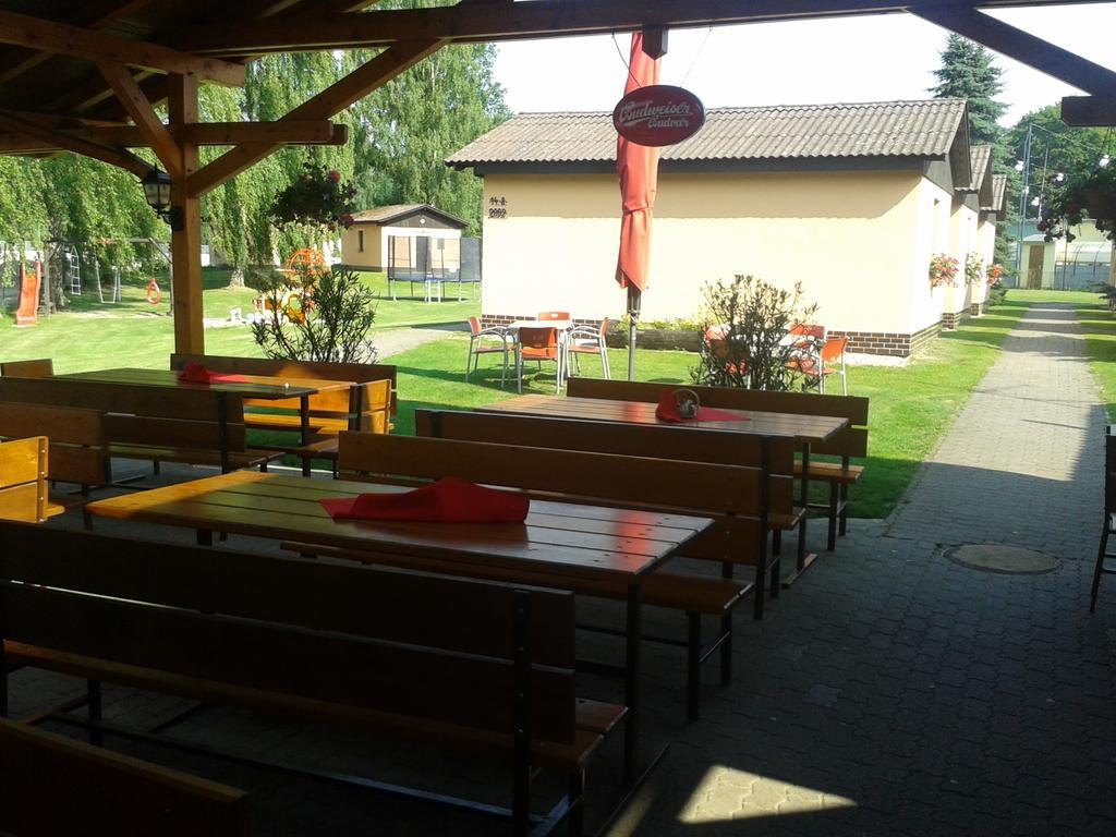 Sportcentrum Dvorak Hluboká nad Vltavou Exterior foto