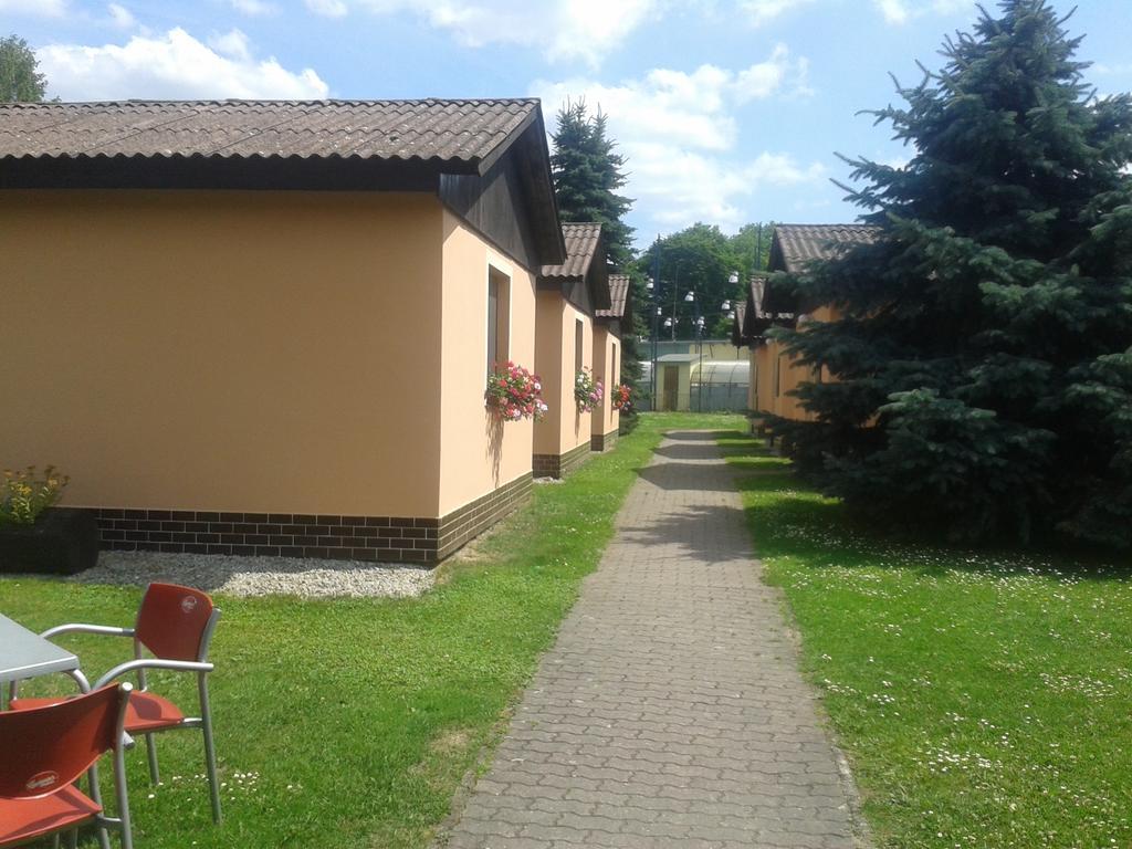 Sportcentrum Dvorak Hluboká nad Vltavou Exterior foto